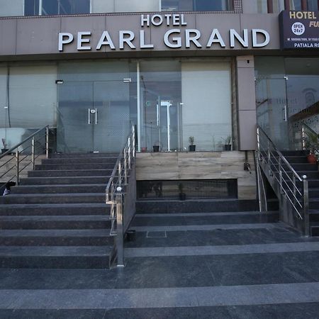 Hotel Pearl Grand & Banquet Zirakpur Zewnętrze zdjęcie